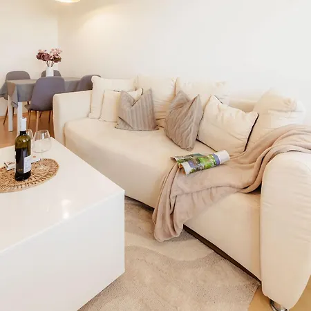 Apartment Karlovka With Balcony Bratislava