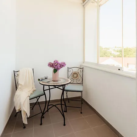 Karlovka With Balcony Apartment